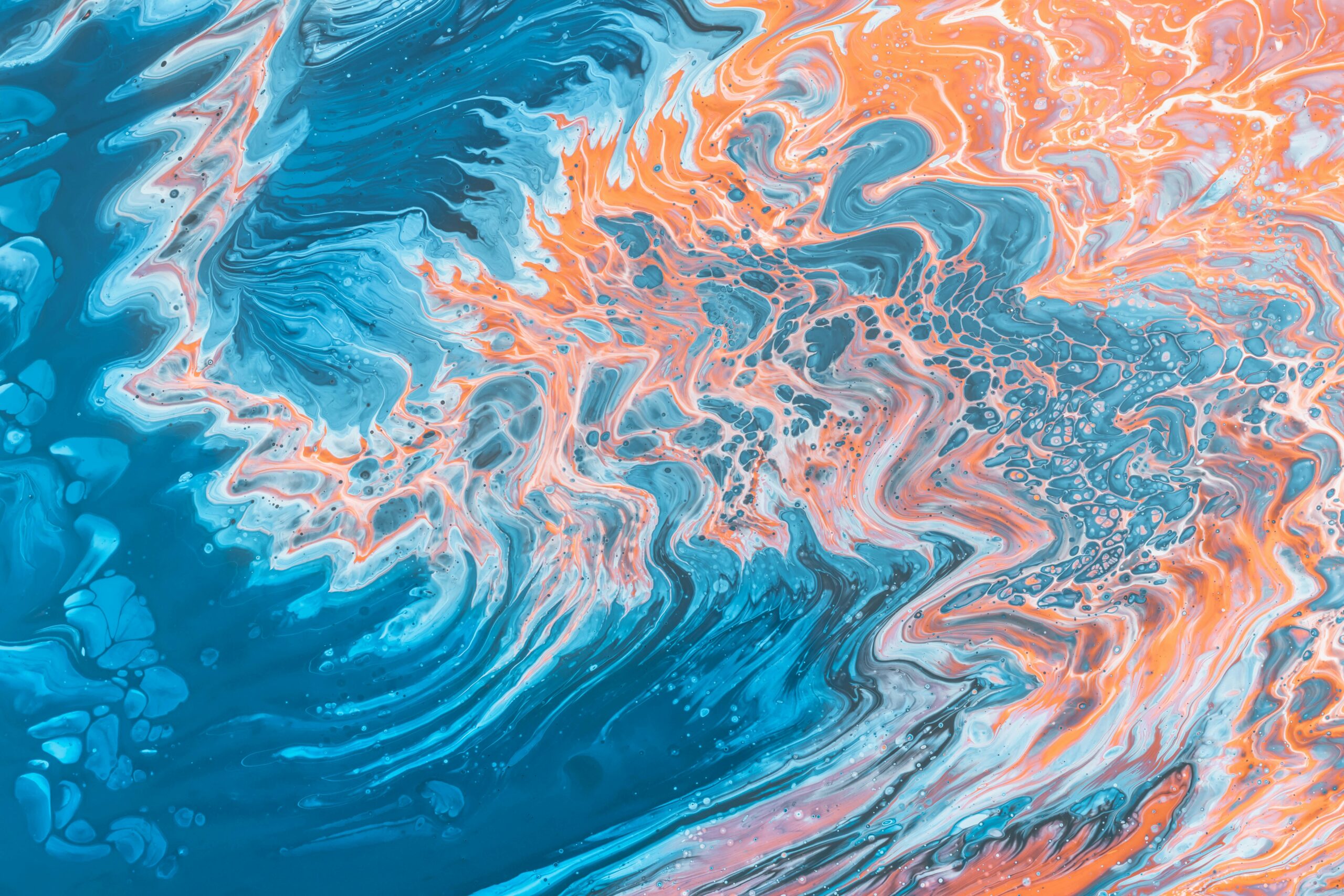 Federated Learning vs. Data Centralization: Which is the Best Approach for AI?